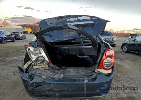 2015 Chevrolet Sonic Lt z USA, uszkodzony, nr VIN 1G1JC5SH7F4119122